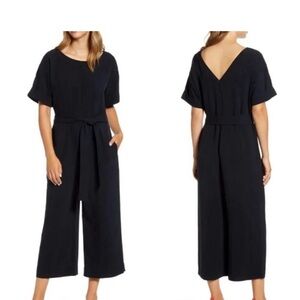 Everlane Jumpsuit Women’s Size 6 The Japanese GoWeave Short Sleeve Black Belted